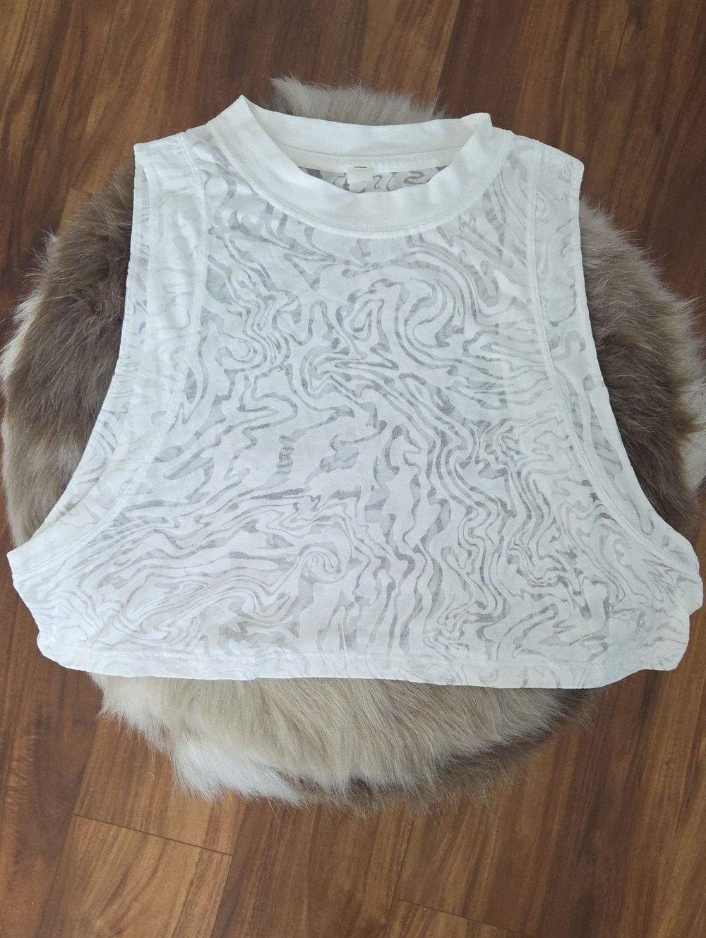 Lululemon Cropped Sheee White Muscle Tank Top - S
